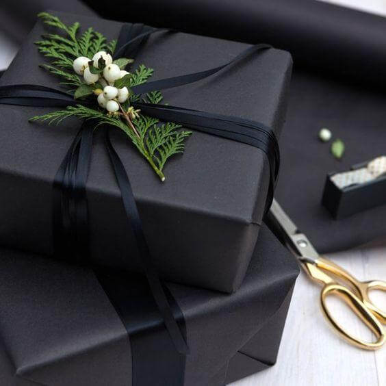 Free gift wrapping with a personal message